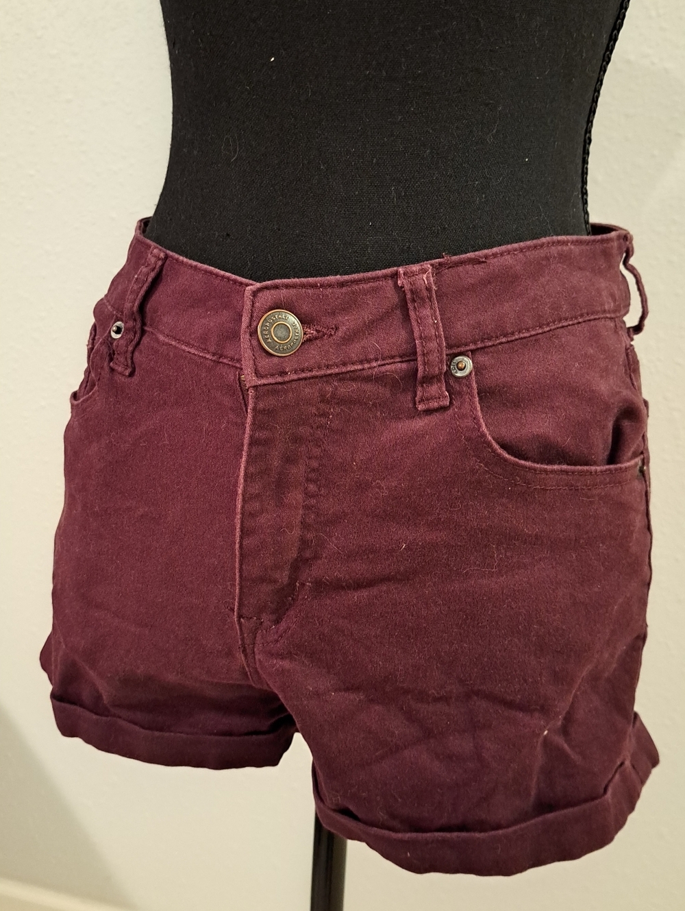 Aeropostale Women's Burgundy Cotton-Blend High-Rise Jean Shorts
